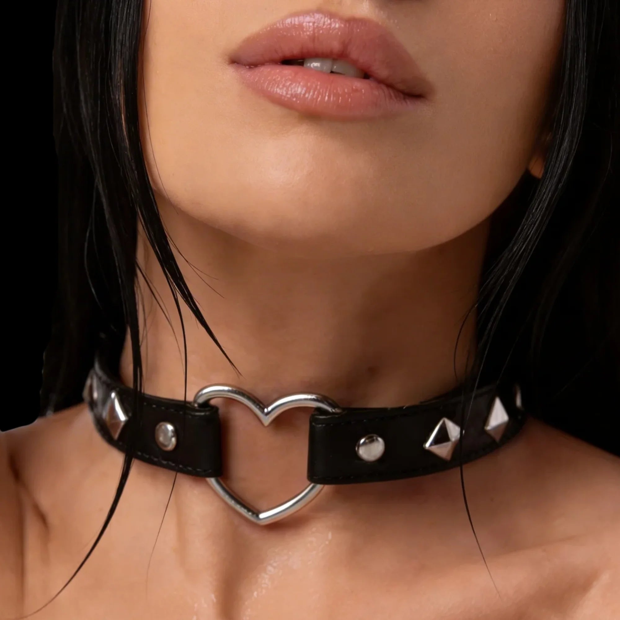 Black Heart - Collar Me Wild