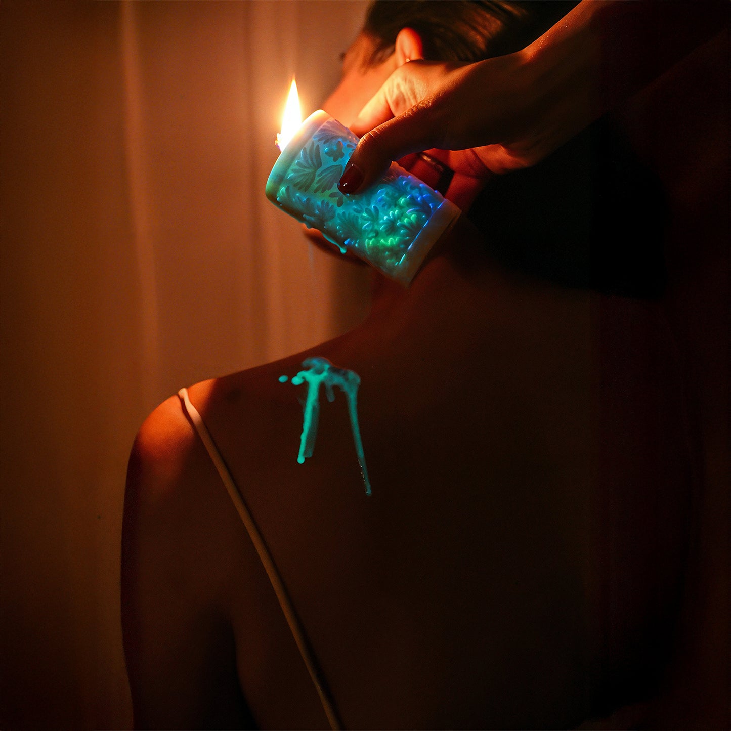 Naughty Bloom - Glow Job